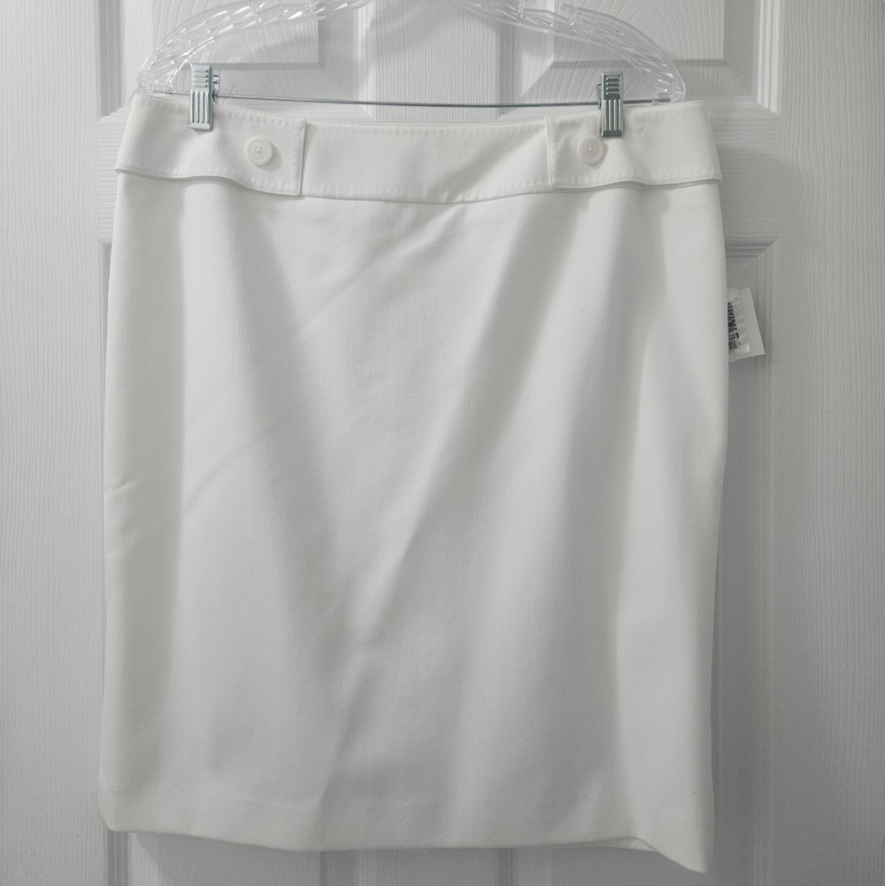Anne Klein White Pencil Skirt with Button Waist Detail